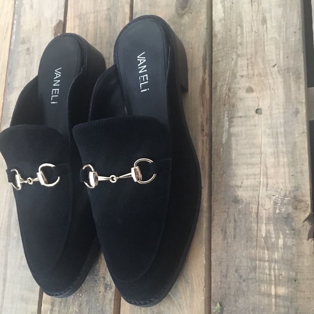 VANELi Slip On Loafers EUC Gold Buckle Mules 8.5